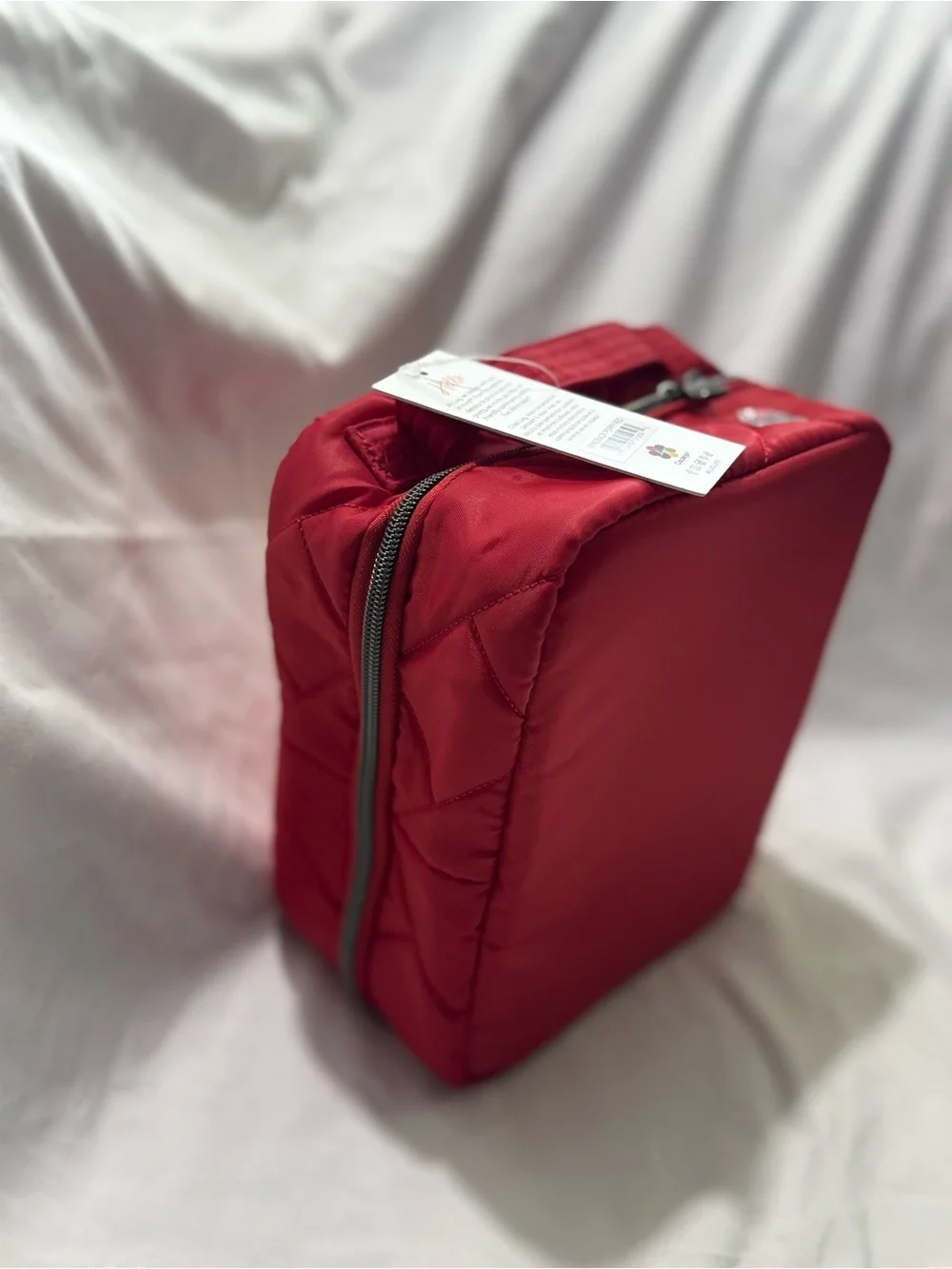 Lug Wingback Hanging Toiletry Case - Poppy Red